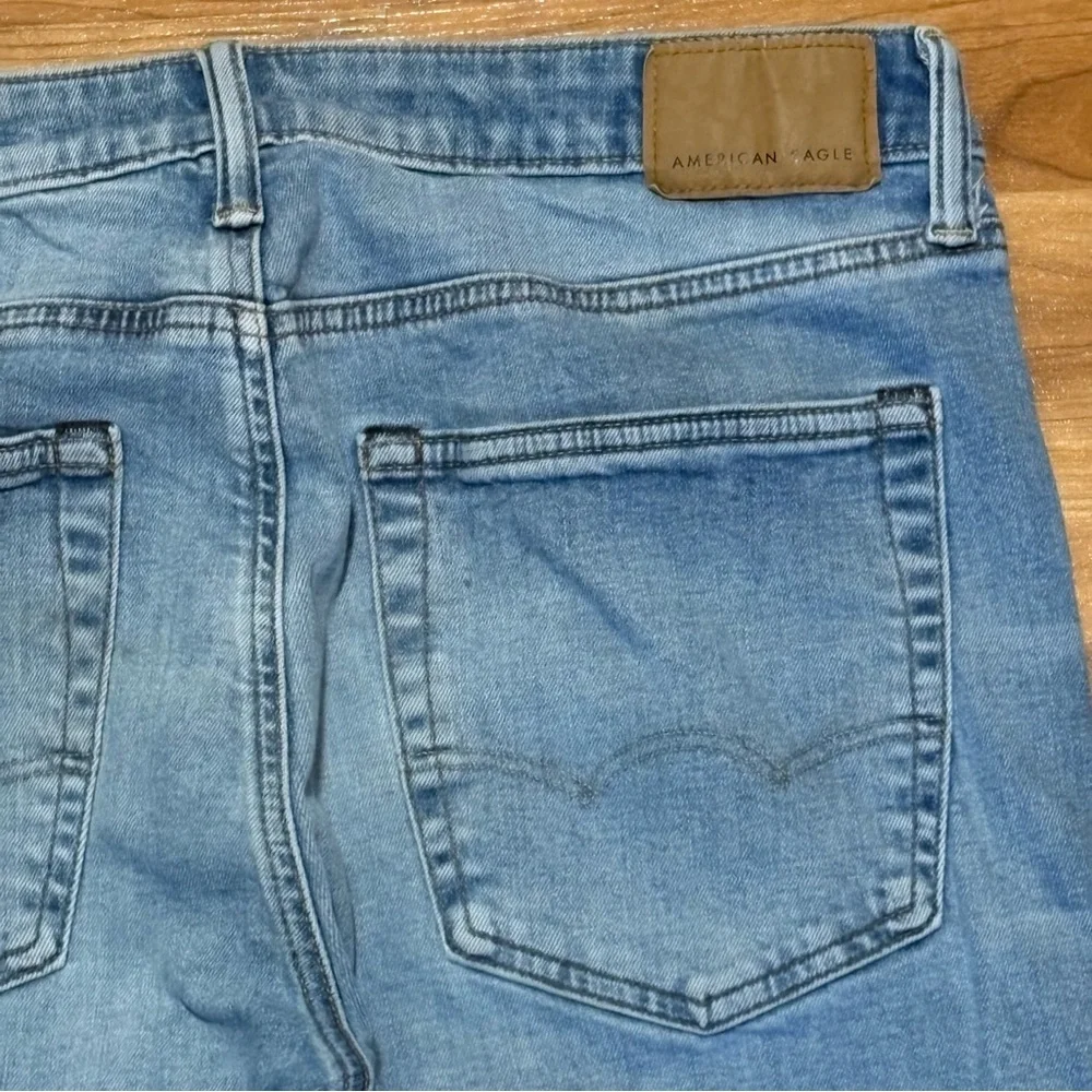 American Eagle Outfitters Men's Airflex Relaxed Straight Jeans 33x32 Flaw - Picture 11 of 12